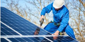 Installation Maintenance Panneaux Solaires Photovoltaïques à Vensat